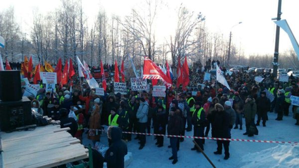 Против «мусорного беспредела». Хроника всероссийской акции