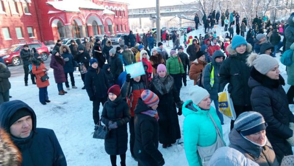 Против «мусорного беспредела». Хроника всероссийской акции
