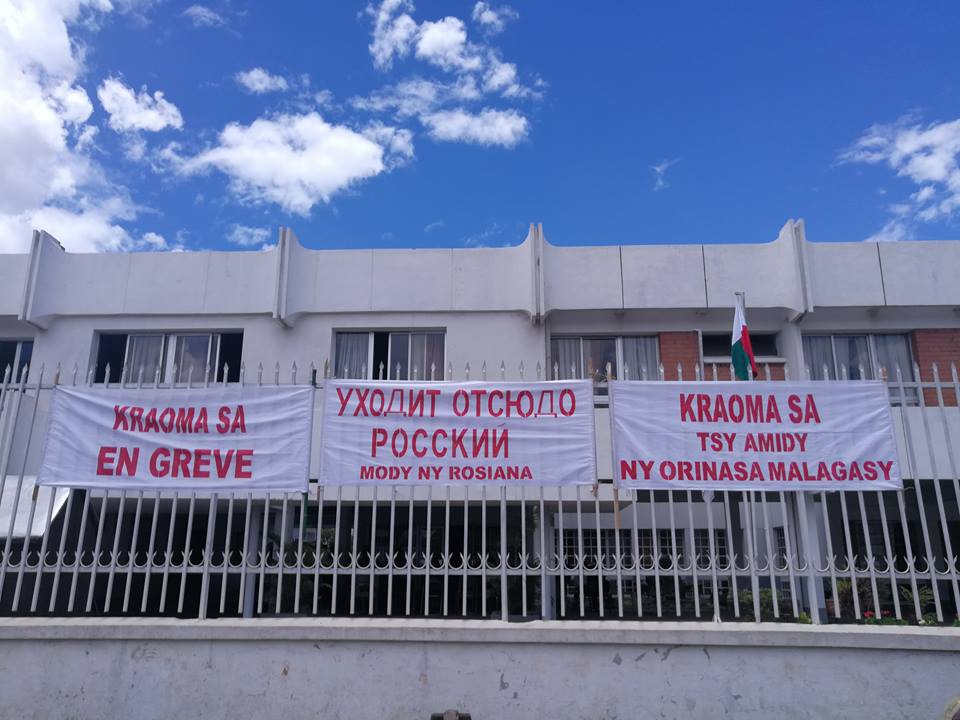 «Публичные казни мародеров и другие зрелищные мероприятия»: советы людей Пригожина свергнутому диктатору