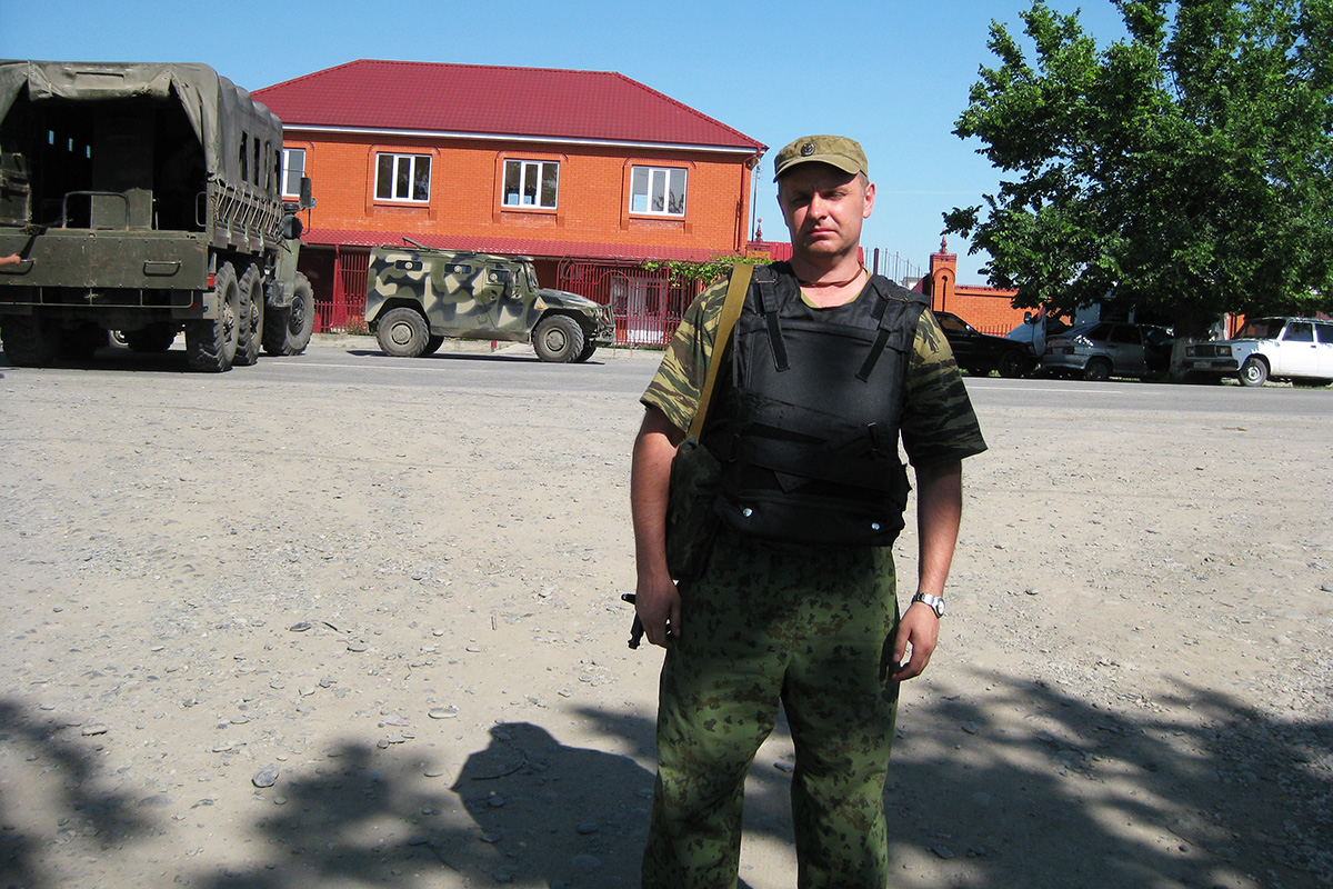 «Они не конченые, а жертвы». Бывший псковский полицейский объяснил поведение ОМОНа на митингах