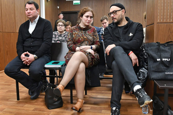 Суды, обыски, проверки на экстремизм и штрафы: как заканчивается «год театра» в России